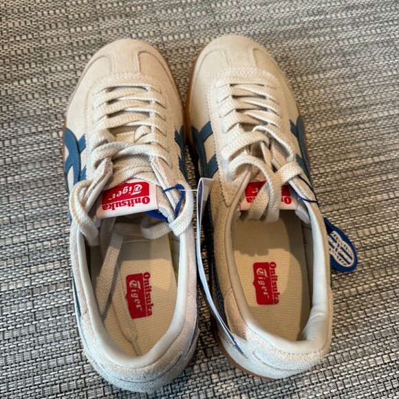 BNIB Onitsuka Tiger Tokuten women's 7 EU 38, Birch/Grey Floss, new in box - Picture 3 of 8